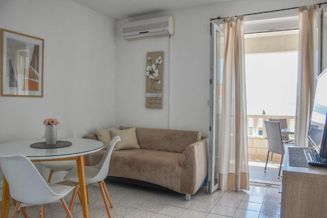 Apartments Sena Bol Extérieur photo