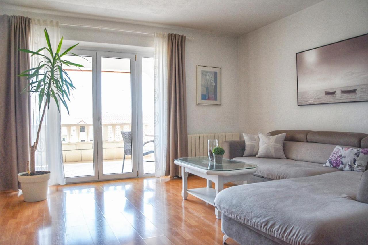 Apartments Sena Bol Extérieur photo