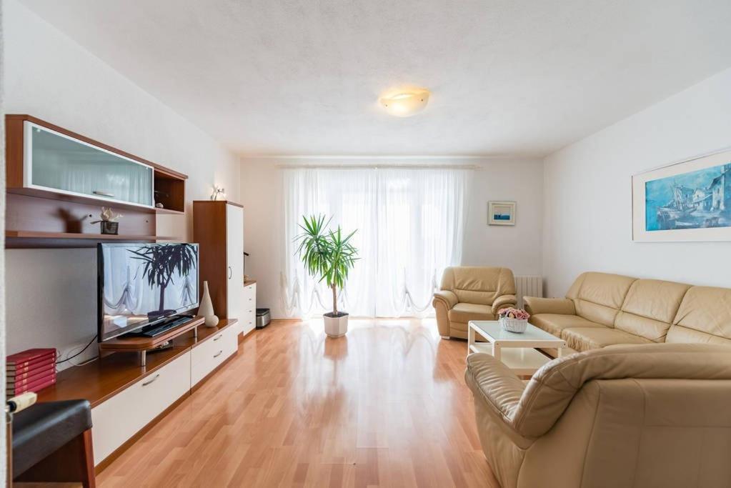 Apartments Sena Bol Extérieur photo